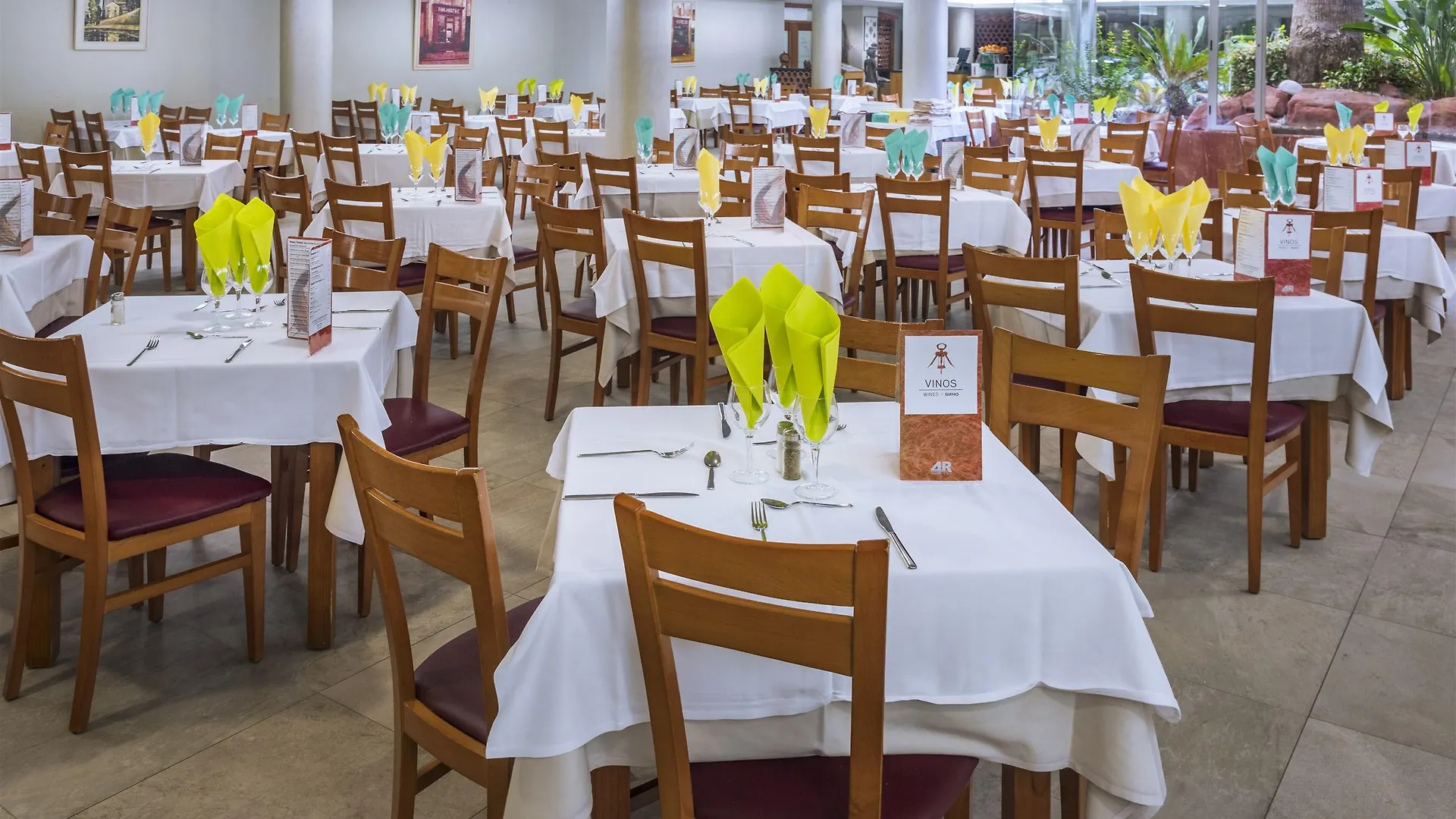 4R Salou Park Resort I מלון